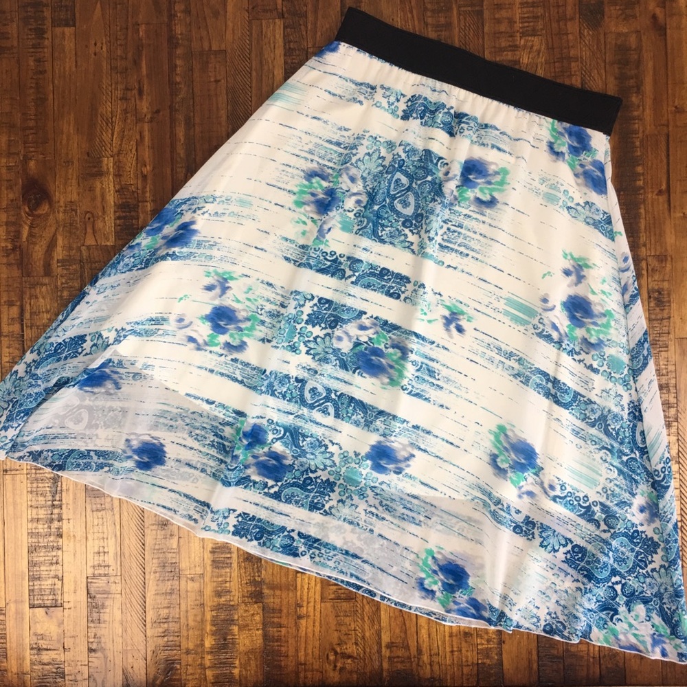 Lularoe Lola Skirt Watercolor Floral Chiffon Lined
